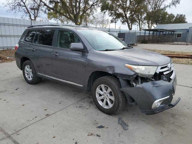 Photo 4 from auction – 2011 TOYOTA HIGHLANDER with VIN 5TDBK3EH3BS075715
