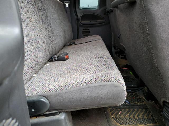 Photo 10 from auction – 2000 DODGE 2500 with VIN 3B7KF2367YG117410