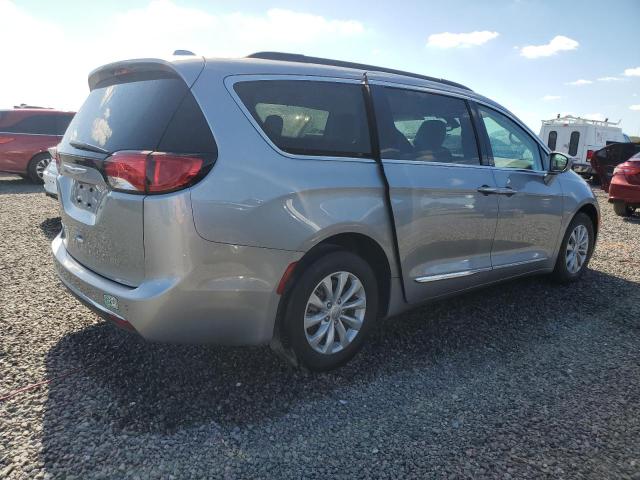 Photo 3 from auction – 2017 CHRYSLER PACIFICA T with VIN 2C4RC1BG1HR660564