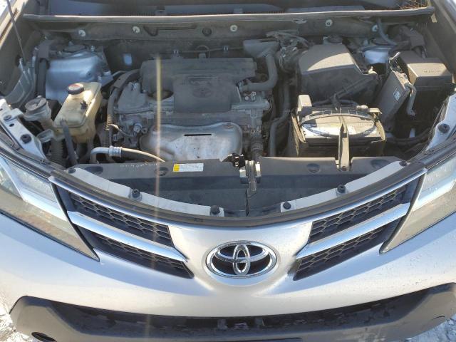 Photo 12 from auction – 2015 TOYOTA RAV4 LE with VIN JTMBFREV0FD143757