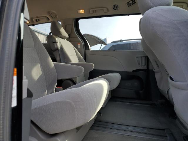 Photo 11 from auction – 2018 TOYOTA SIENNA with VIN 5TDKZ3DC7JS921022