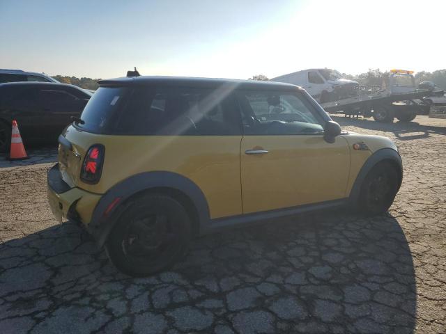 Photo 3 from auction – 2008 MINI COOPER with VIN WMWMF33568TT65024