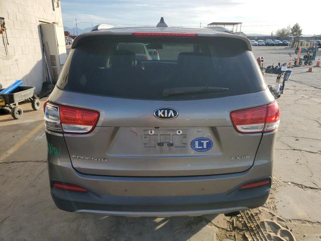Photo 6 from auction – 2017 KIA SORENTO EX with VIN 5XYPH4A55HG204050