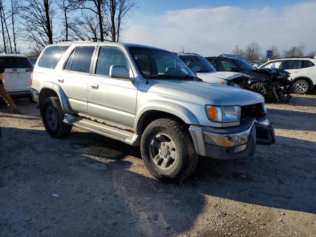 Photo 4 from auction – 2000 TOYOTA 4RUNNER SR with VIN JT3HN86R1Y0263199