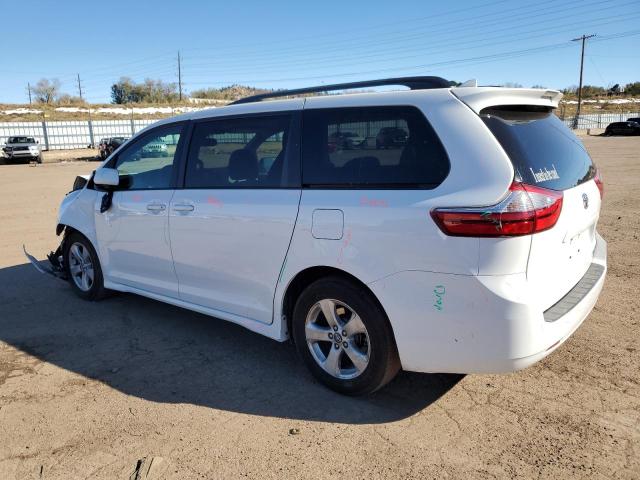 Photo 2 from auction – 2018 TOYOTA SIENNA LE with VIN 5TDKZ3DC7JS903894
