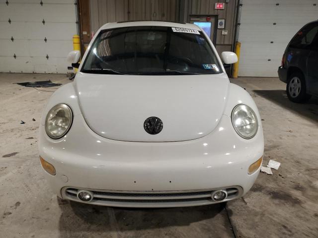 Photo 5 from auction – 2000 VOLKSWAGEN NEW BEETLE with VIN 3VWDD21C2YM483734