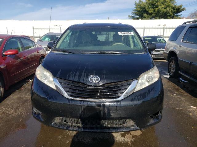 Photo 5 from auction – 2013 TOYOTA SIENNA LE with VIN 5TDJK3DC0DS066734