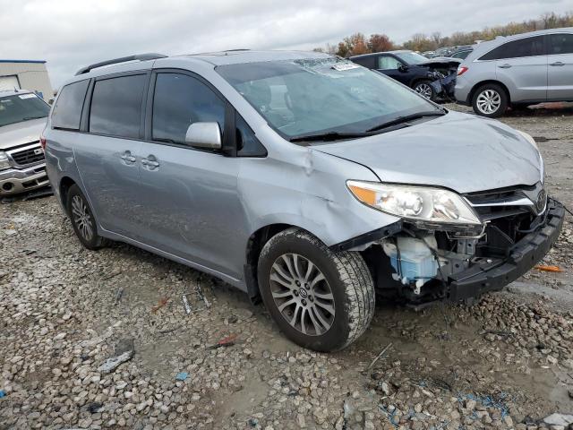 Photo 4 from auction – 2018 TOYOTA SIENNA XLE with VIN 5TDYZ3DC1JS949084