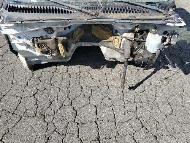 Photo 11 from auction – 2002 CHEVROLET SILVERADO with VIN 1GBHC24U72E245892