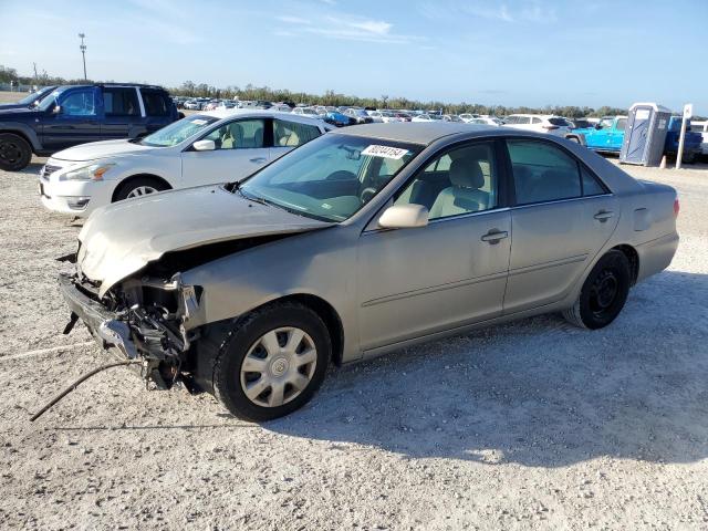 TOYOTA CAMRY LE 2005 with VIN 4T1BE32K45U042449 - Photo from auction