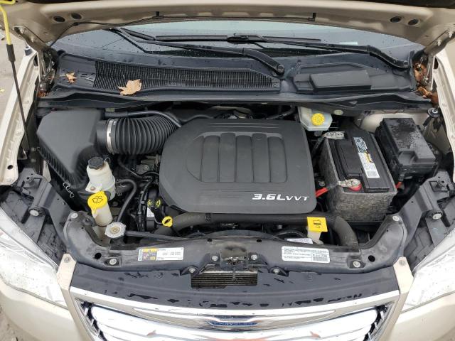 Photo 12 from auction – 2015 CHRYSLER TOWN & COU with VIN 2C4RC1CG7FR539971