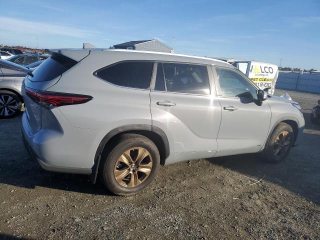 Photo 3 from auction – 2023 TOYOTA HIGHLANDER with VIN 5TDABRCH7PS565714