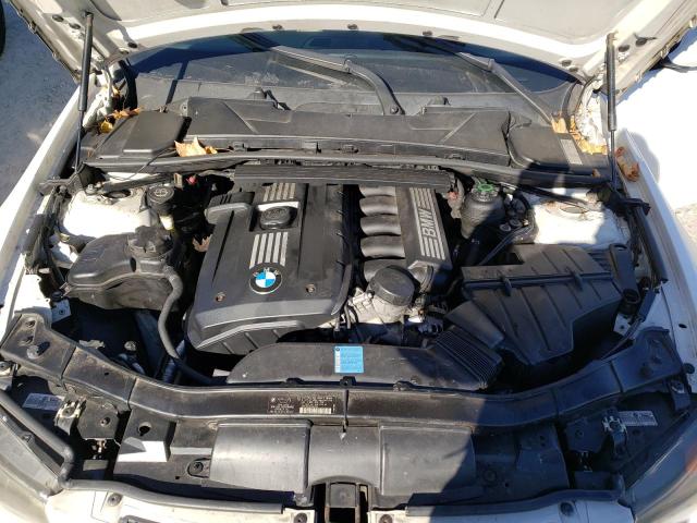 Photo 11 from auction – 2007 BMW 328 XI with VIN WBAVC93517KX61902