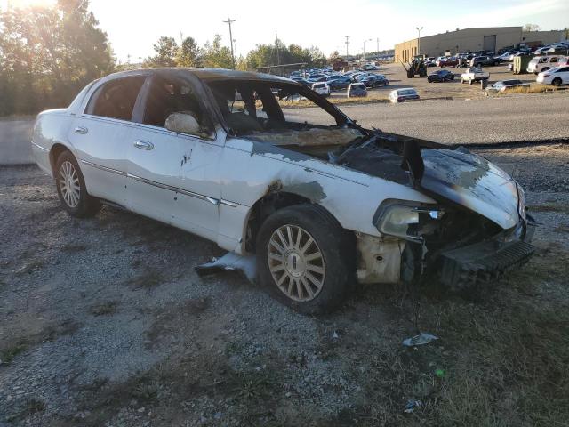 Photo 4 from auction – 2003 LINCOLN TOWN CAR E with VIN 1LNHM81W73Y642001