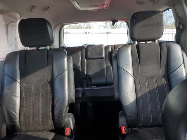 Photo 10 from auction – 2014 CHRYSLER TOWN & COU with VIN 2C4RC1CG1ER454378