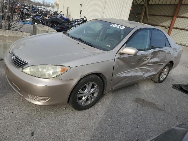 TOYOTA CAMRY LE 2005 with VIN 4T1BF32K95U620655 - Photo from auction