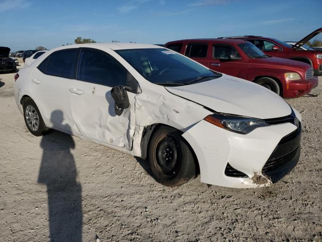 Photo 4 from auction – 2018 TOYOTA COROLLA L with VIN 2T1BURHE0JC091859