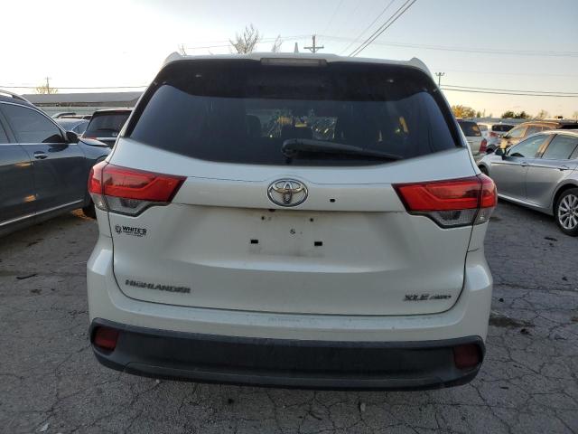 Foto 6 de la subasta – 2018 TOYOTA HIGHLANDER con VIN 5TDJZRFH4JS836307
