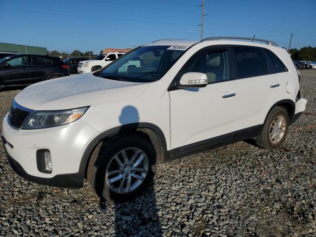 KIA SORENTO LX 2015 with VIN 5XYKT3A65FG660378 - Photo from auction