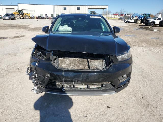 Photo 5 from auction – 2022 VOLVO XC40 T5 MO with VIN YV4162UK5N2640434