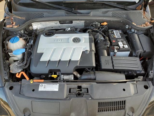 Photo 11 from auction – 2014 VOLKSWAGEN BEETLE with VIN 3VWRL7AT7EM665169