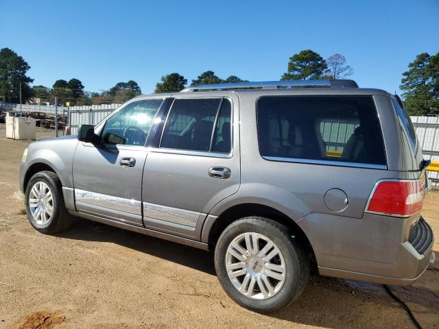 Photo 2 from auction – 2011 LINCOLN NAVIGATOR with VIN 5LMJJ2H51BEJ08347
