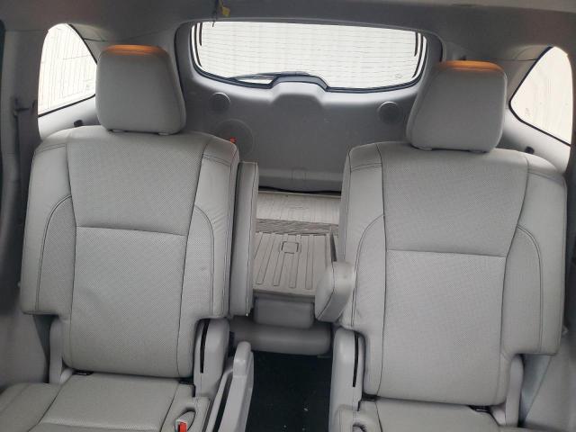 Photo 10 from auction – 2018 TOYOTA HIGHLANDER with VIN 5TDDZRFH9JS817488