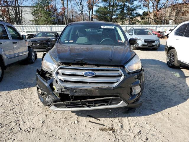 Photo 5 from auction – 2017 FORD ESCAPE SE with VIN 1FMCU9GD1HUC16177