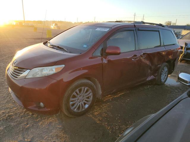 Photo 1 from auction – 2011 TOYOTA SIENNA XLE with VIN 5TDYK3DCXBS048088
