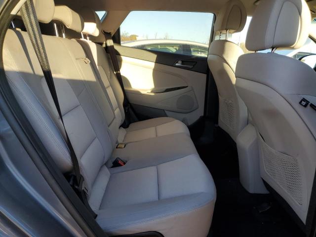 Photo 11 from auction – 2017 HYUNDAI TUCSON LIM with VIN KM8J3CA40HU505700