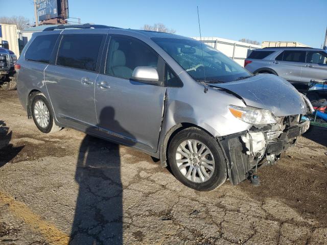 Photo 4 from auction – 2012 TOYOTA SIENNA XLE with VIN 5TDYK3DC8CS272008