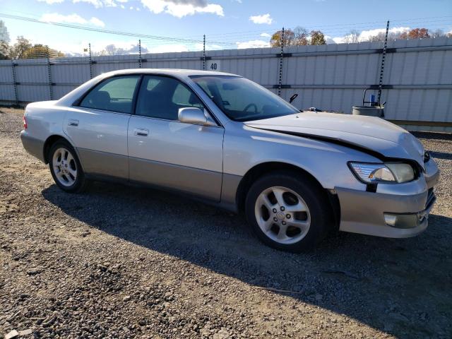 Photo 4 from auction – 2001 LEXUS ES 300 with VIN JT8BF28GX10304876
