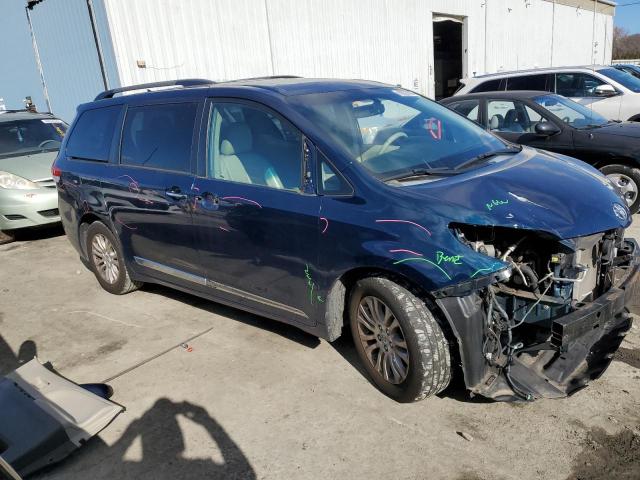 Photo 4 from auction – 2012 TOYOTA SIENNA XLE with VIN 5TDYK3DC2CS176696
