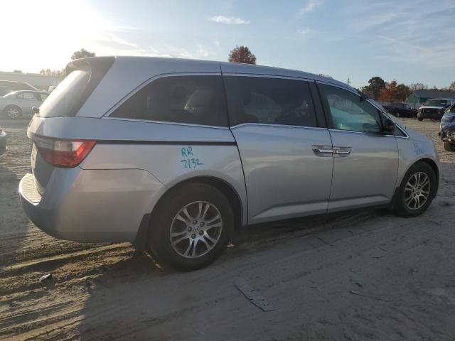 Photo 3 from auction – 2011 HONDA ODYSSEY EX with VIN 5FNRL5H68BB103465