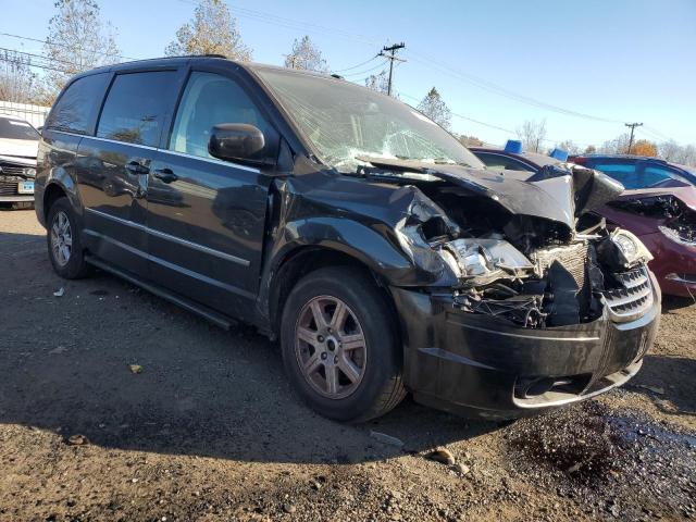 Photo 4 from auction – 2010 CHRYSLER TOWN & COU with VIN 2A4RR5DX6AR148821