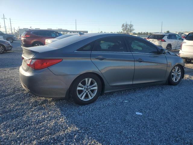 Photo 3 from auction – 2013 HYUNDAI SONATA GLS with VIN 5NPEB4AC7DH672999