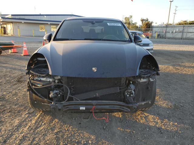 Photo 5 from auction – 2016 PORSCHE CAYENNE TU with VIN WP1AC2A25GLA85125