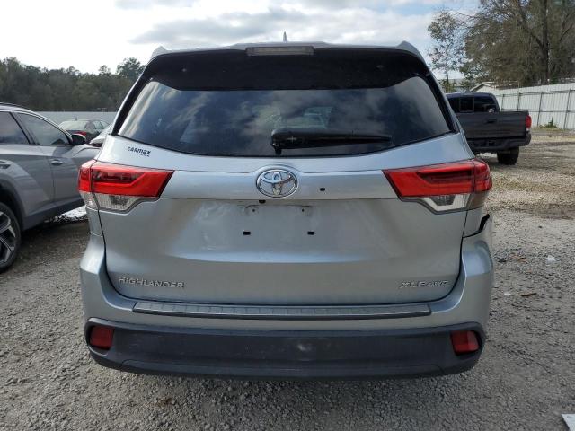 Photo 6 from auction – 2018 TOYOTA HIGHLANDER with VIN 5TDJZRFH6JS531892