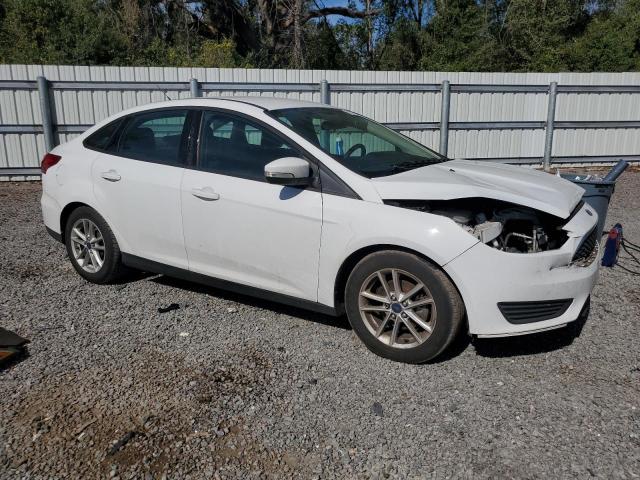 Снимка 4 от търг – 2015 FORD FOCUS SE с VIN 1FADP3F28FL326052