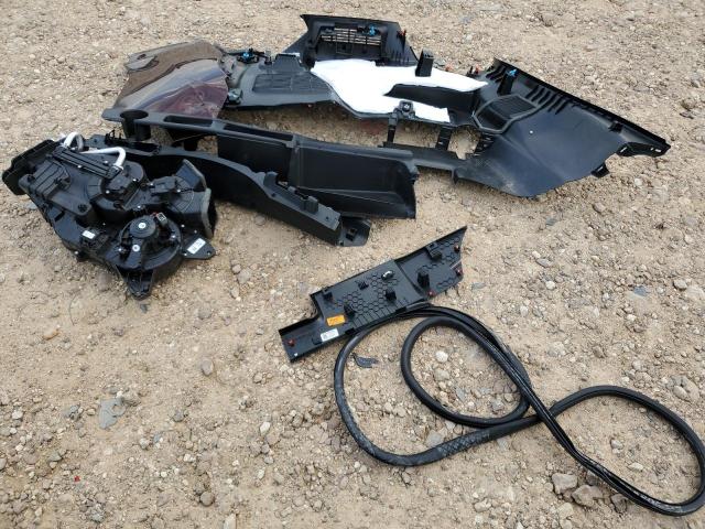 Photo 13 from auction – 2020 FORD EXPLORER L with VIN 1FMSK7FH2LGC30834