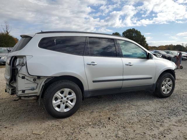 Photo 3 from auction – 2016 CHEVROLET TRAVERSE L with VIN 1GNKRFKD2GJ338481