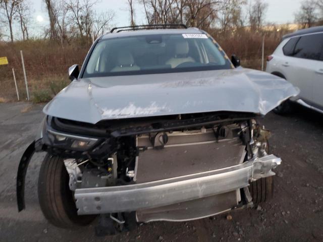 Photo 5 from auction – 2024 TOYOTA GRAND HIGH with VIN 5TDAAAA5XRS001099