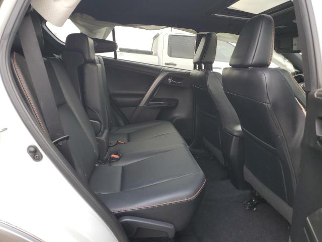 Photo 11 from auction – 2017 TOYOTA RAV4 SE with VIN 2T3JFREV6HW571379