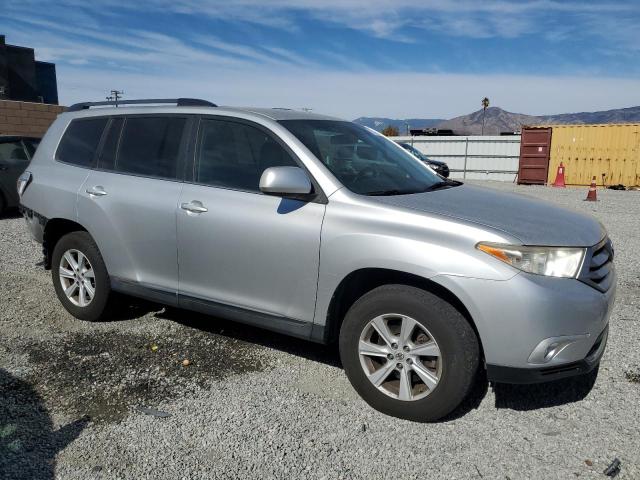 Photo 4 from auction – 2013 TOYOTA HIGHLANDER with VIN 5TDZK3EH2DS115977