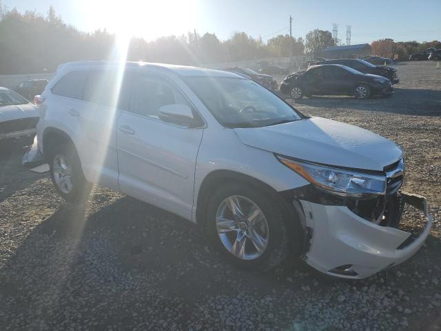 Photo 4 from auction – 2016 TOYOTA HIGHLANDER with VIN 5TDYKRFH5GS168707