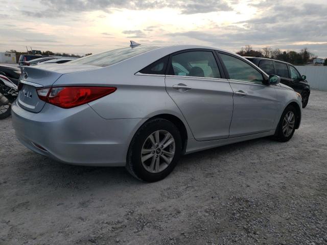 Photo 3 from auction – 2013 HYUNDAI SONATA GLS with VIN 5NPEB4AC5DH808904