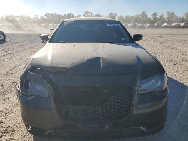 Photo 5 from auction – 2015 CHRYSLER 300 LIMITE with VIN 2C3CCAAG6FH796980