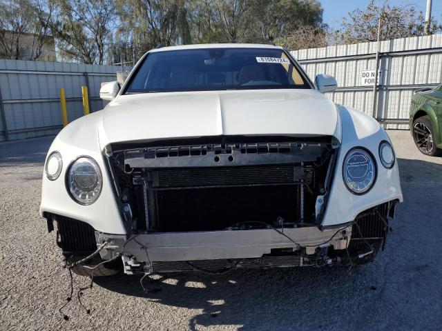 Photo 5 from auction – 2017 BENTLEY BENTAYGA with VIN SJAAC2ZV9HC013783