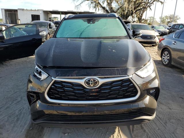 Photo 5 from auction – 2022 TOYOTA HIGHLANDER with VIN 5TDGZRAH5NS143298