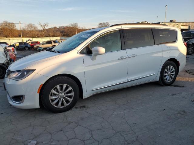 CHRYSLER PACIFICA T 2017 with VIN 2C4RC1BG3HR733725 - Photo from auction